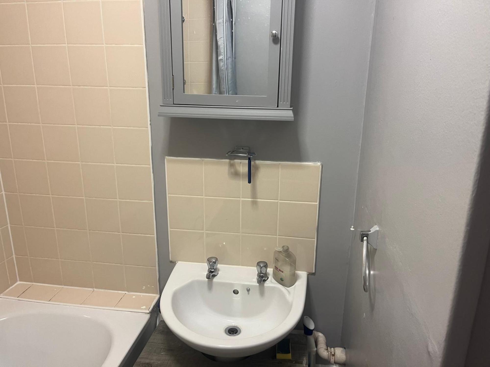 Queenomega'S Home Stay London Exteriör bild